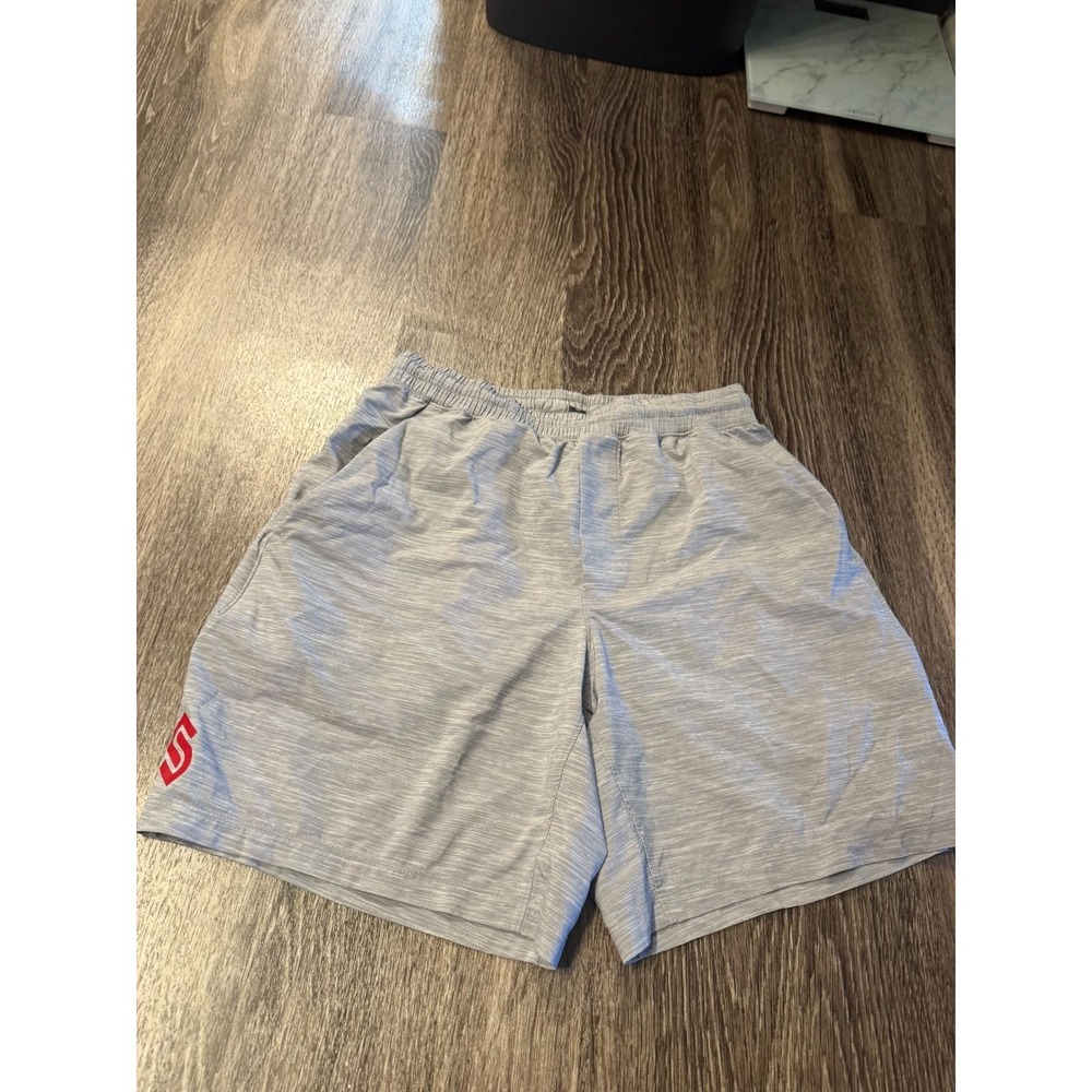 Lululemon Pace Breaker Shorts Mens Medium Grey Space Dye Red Logo Graphic